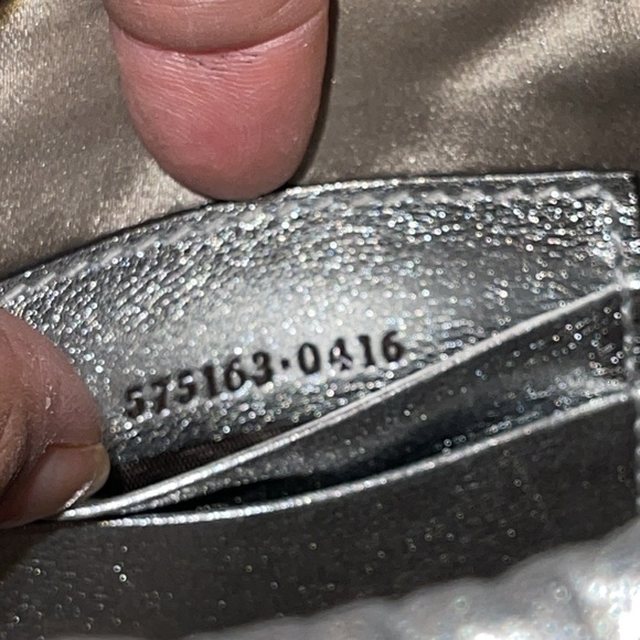 Preloved Gucci bucket bag mini with silver Sequence pristine condition dust bag. - Picture 8 of 9